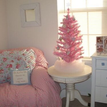 ~Pink Shabby Chic Christmas tree~