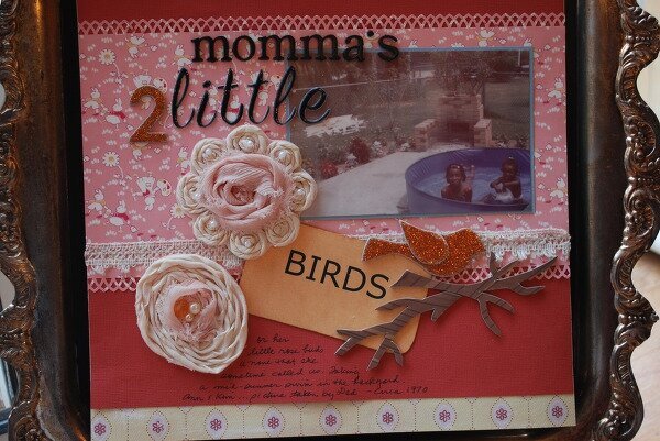Momma&#039;s 2 little birds