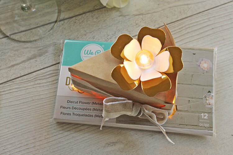 Light up floral wedding favour