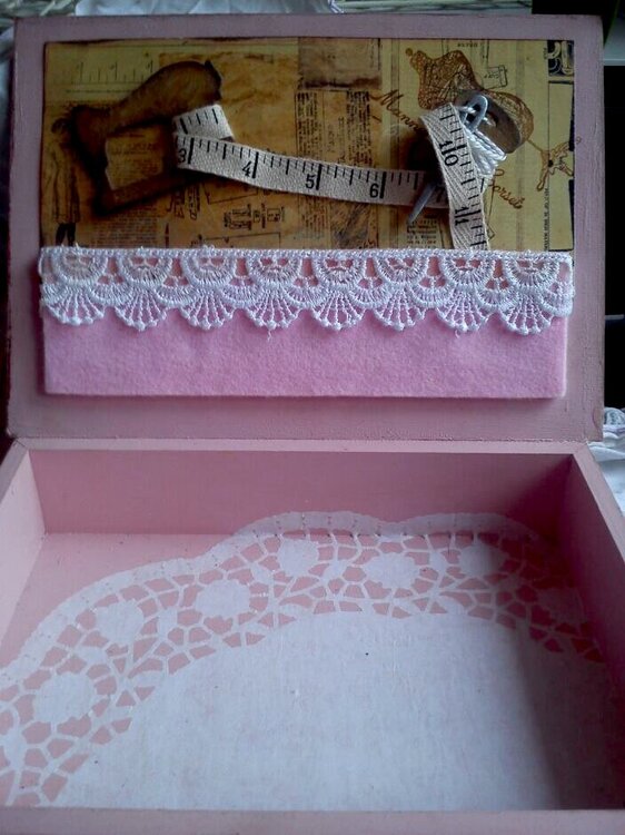 Pink beauty - inside wooden box