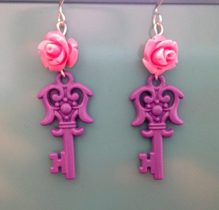 the secret rose garden earrings pink/purple