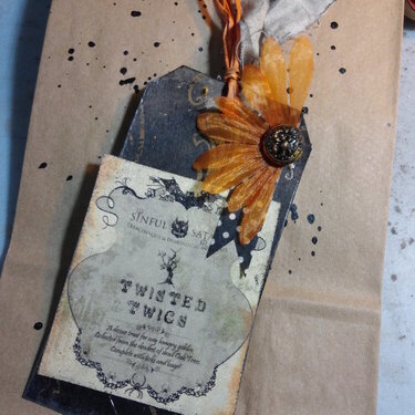Halloween Gift Bag and Tag - Twisted Twigs