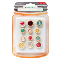 American Crafts - Crate Paper - Close Knit Collection - Epoxy Button Brads