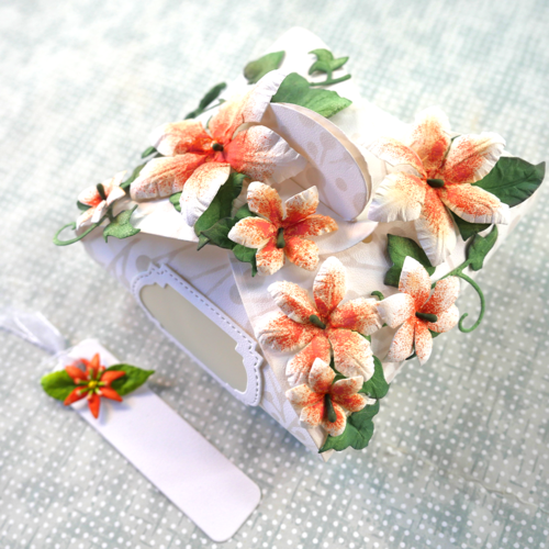 Elizabeth Craft Designs - Flowers With Love Collection - Dies - Bon Bon Box