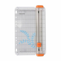 Fiskars - 9 Inch Card Making Paper Trimmer with Cut-Line - Blade Style I