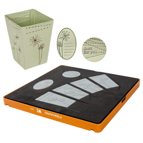 Fiskars - Fuse Creativity System - Die Cutting Design Set - Large - Party Carton