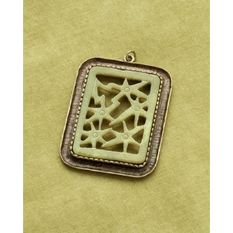 Making Memories - Vintage Groove Collection - Jewelry Pendant - Laser Cut Floral