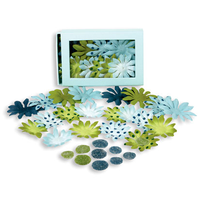 Petaloo - Flora Doodles - Daisy Box Blend - Small - Light Blue Dark Blue and Green, CLEARANCE
