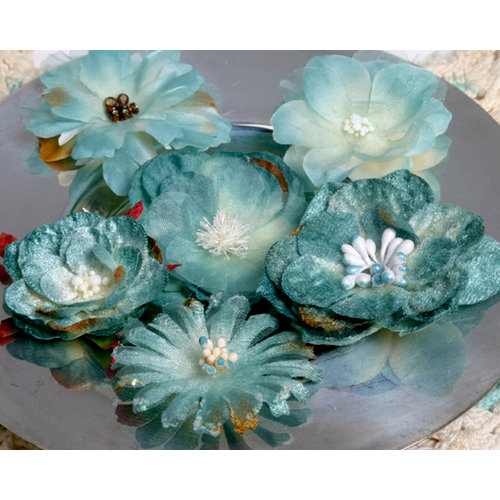 Petaloo - Chantilly Collection - Mixed Blooms Flowers - Blue