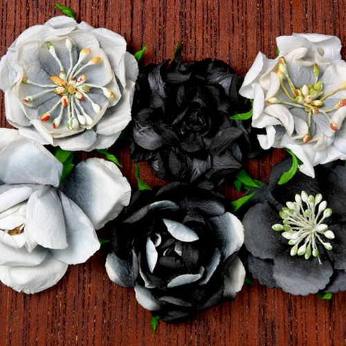Petaloo - Canterbury Collection - Roses - Charcoal