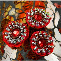 Prima - Dynasty Collection - Bling - Flower Center Embellishments - Ruby