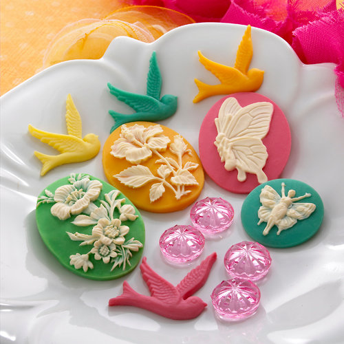 Websters Pages - Sunday Picnic Collection - Perfect Accents - Resin Cameo Pieces